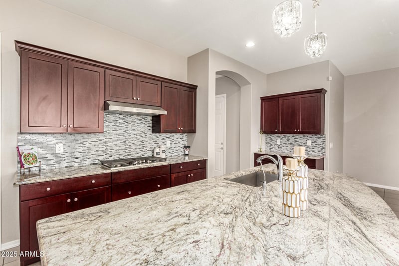 960 Edith Dr, Chandler, AZ 85225