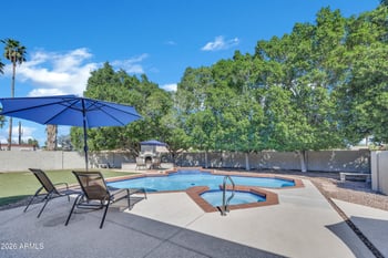 960 Knowles Cir, Mesa, AZ 85210