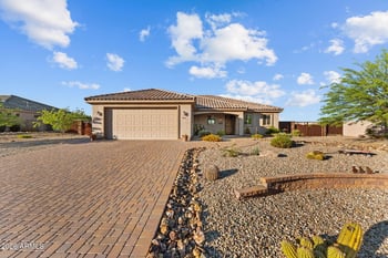 960 Mclean Dr, Wickenburg, AZ 85390