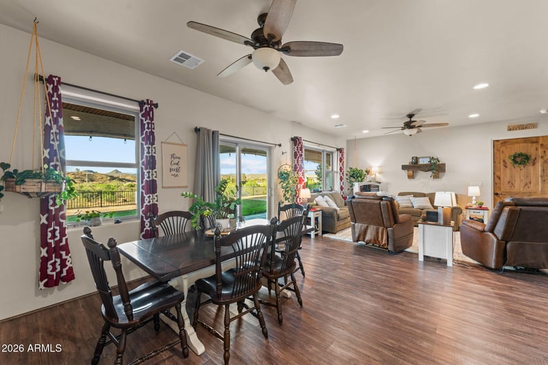 960 Mclean Dr, Wickenburg, AZ 85390