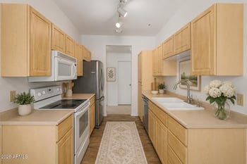 9600 96th St #225, Scottsdale, AZ 85258