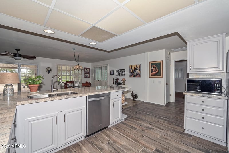 9603 Country Club Dr, Sun City, AZ 85373