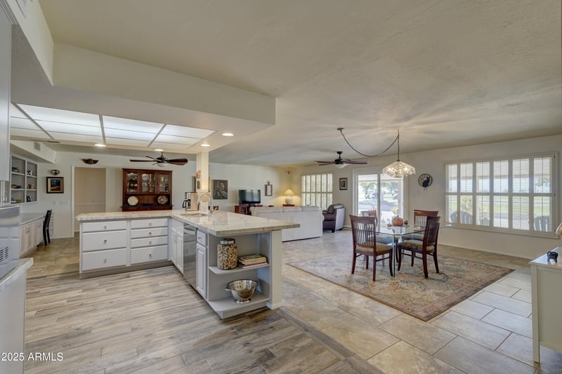 9603 Country Club Dr, Sun City, AZ 85373