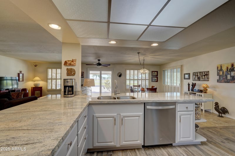 9603 Country Club Dr, Sun City, AZ 85373
