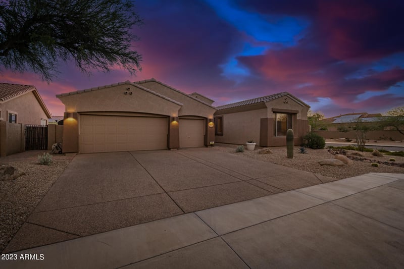 9604 183rd Dr, Goodyear, AZ 85338