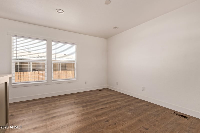 9607 Alder Cir, Mesa, AZ 85208