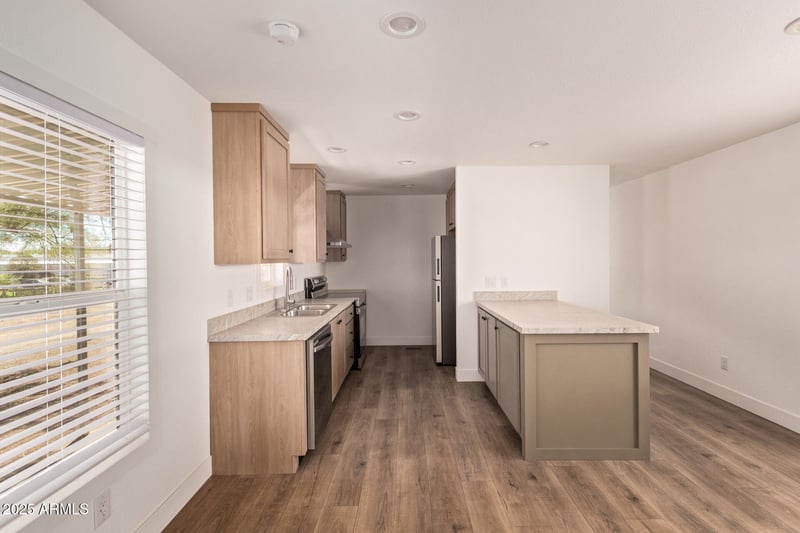 9607 Alder Cir, Mesa, AZ 85208