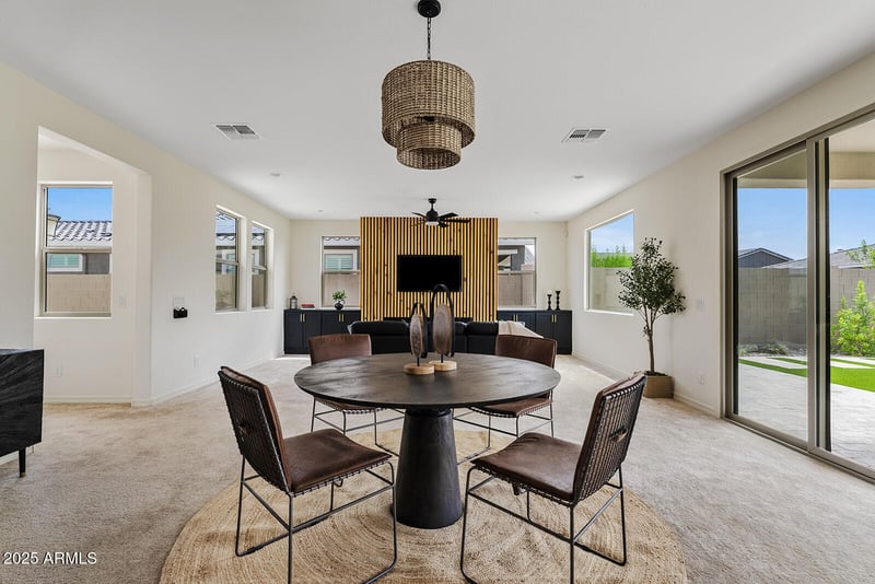 9607 Spiral Ave, Mesa, AZ 85212