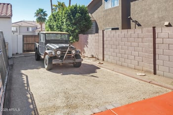 9608 Keyser Dr, Peoria, AZ 85383