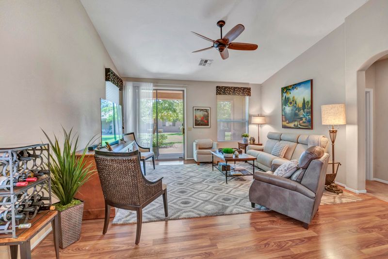 9609 E Champagne Dr, Sun Lakes, AZ 85248