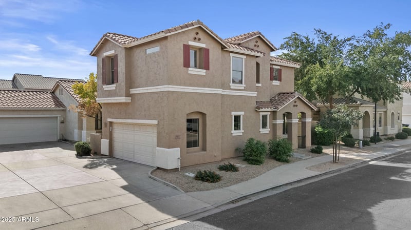 961 E Redondo Dr, Gilbert, AZ 85296