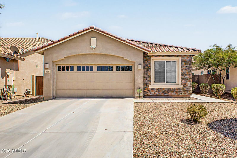 961 W Capulin Trl, San Tan Valley, AZ 85140