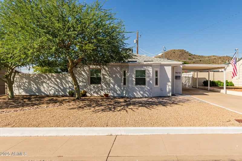 9610 2nd St, Phoenix, AZ 85020