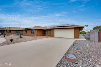 9610 Campana Dr, Sun City, AZ 85351