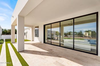 9611 Clinton St, Scottsdale, AZ 85260