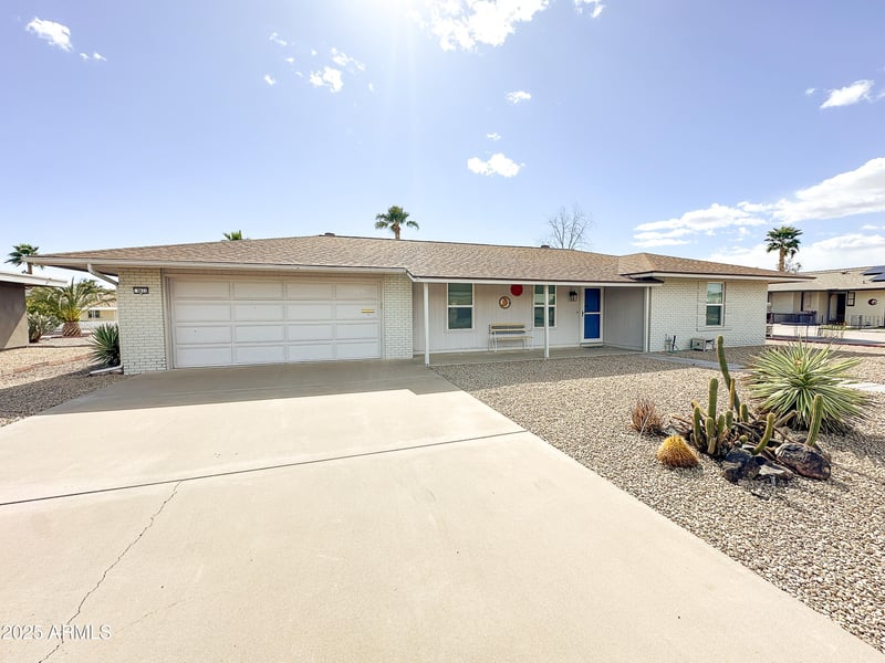 9611 Glen Oaks Cir, Sun City, AZ 85351