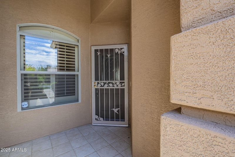 9612 Champagne Dr, Sun Lakes, AZ 85248