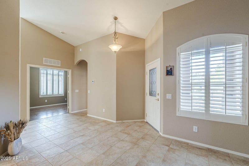 9612 Champagne Dr, Sun Lakes, AZ 85248