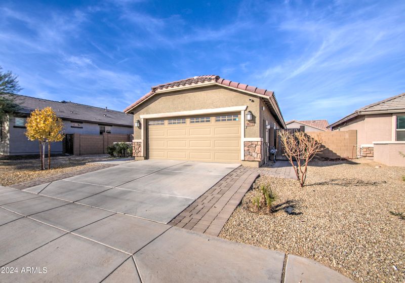 9612 W Trumbull Rd, Tolleson, AZ 85353