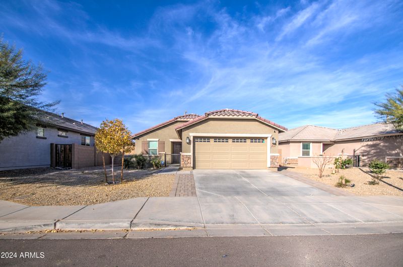 9612 W Trumbull Rd, Tolleson, AZ 85353