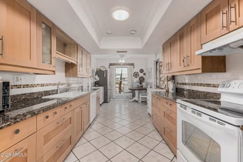 9613 Raintree Dr, Sun City, AZ 85351