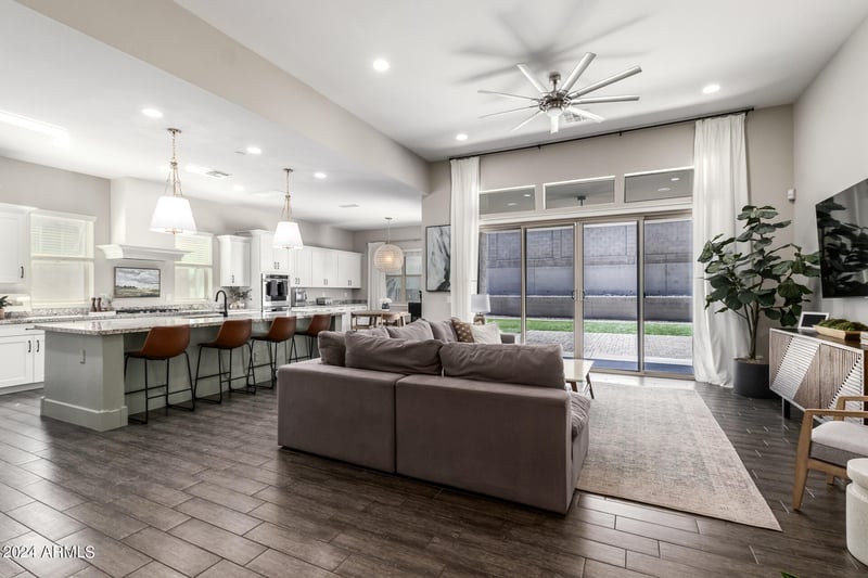 9613 Staghorn Rd, Peoria, AZ 85383