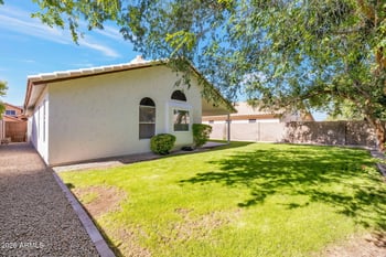 9613 Mary Ann Dr, Peoria, AZ 85382