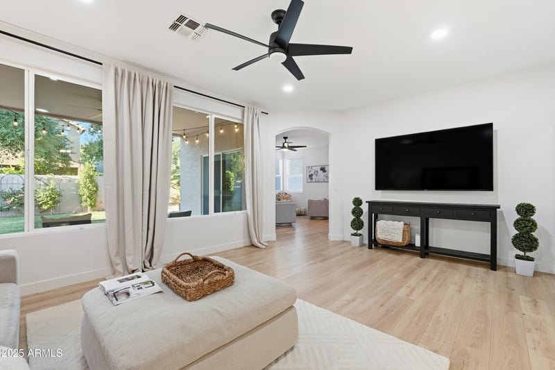 9614 Keats Ave, Mesa, AZ 85209