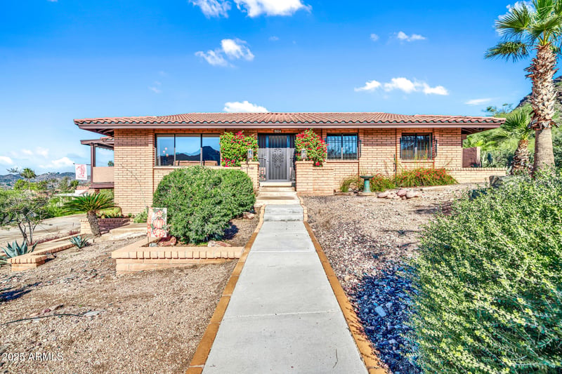 9614 N 19th St, Phoenix, AZ 85020