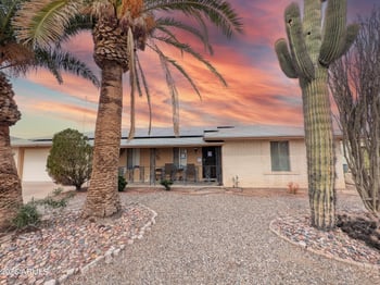 9614 Pineridge Dr, Sun City, AZ 85351