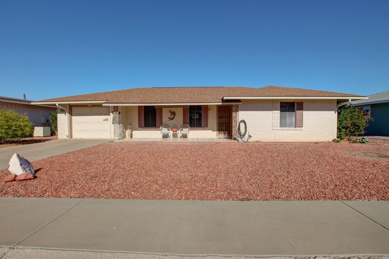9614 W Brokenstone Dr, Sun City, AZ 85351