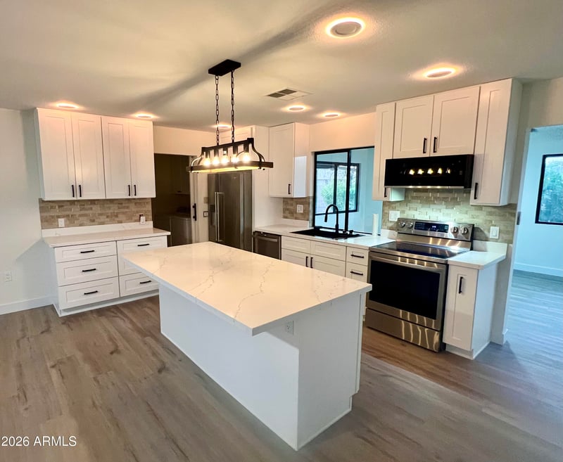 9614 W Pineridge Dr, Sun City, AZ 85351