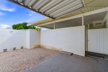 9615 111th Ave, Sun City, AZ 85351