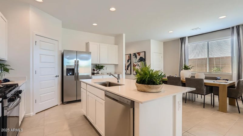 9615 Verde Ln, Phoenix, AZ 85037