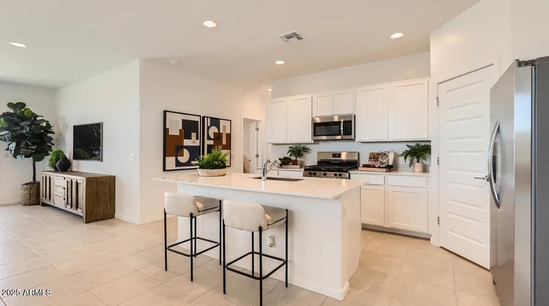 9615 Verde Ln, Phoenix, AZ 85037