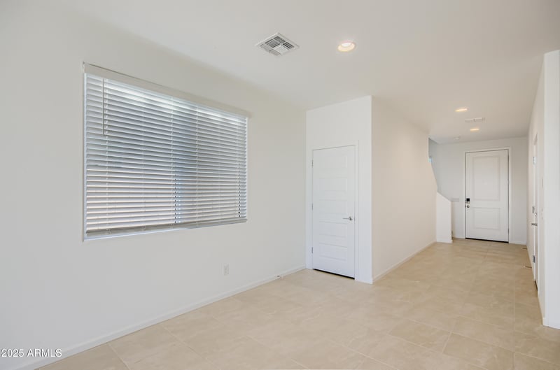 9615 Verde Ln, Phoenix, AZ 85037
