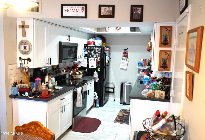 9616 Mountain View Rd #A, Peoria, AZ 85345