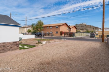 9616 11th Ave, Phoenix, AZ 85021