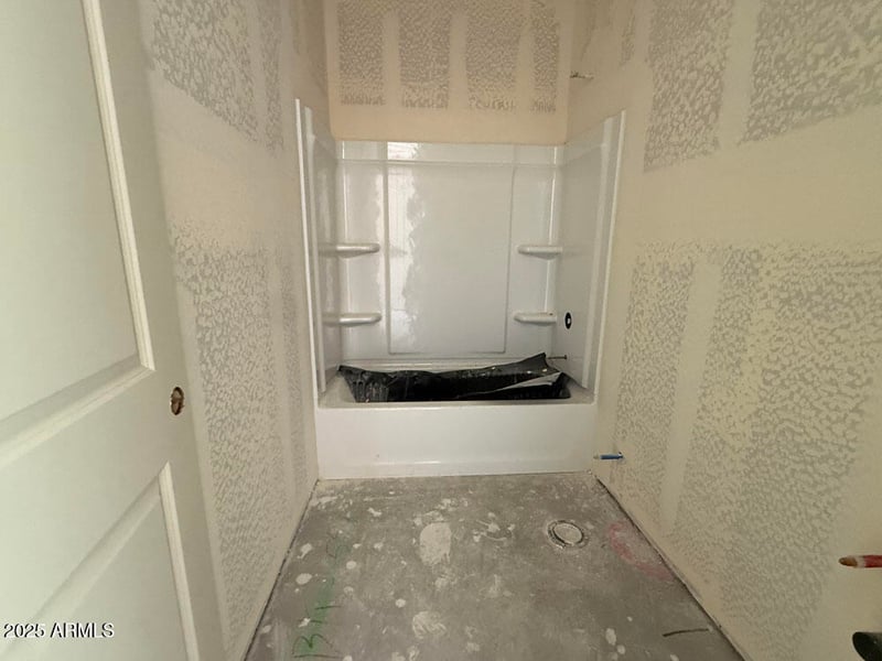 9616 Tamarisk Ave, Tolleson, AZ 85353