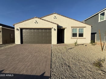 9616 Tamarisk Ave, Tolleson, AZ 85353