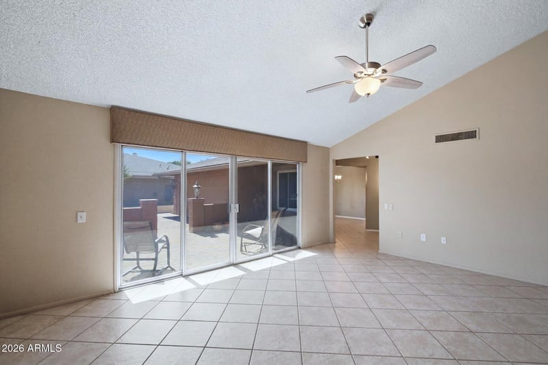 9616 Indian Hills Dr, Sun City, AZ 85351