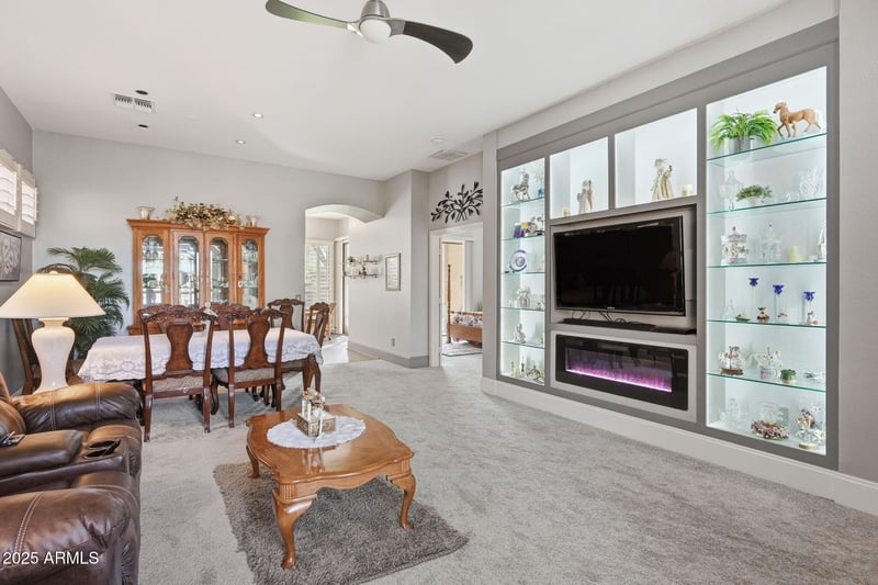 9617 Champagne Dr, Sun Lakes, AZ 85248
