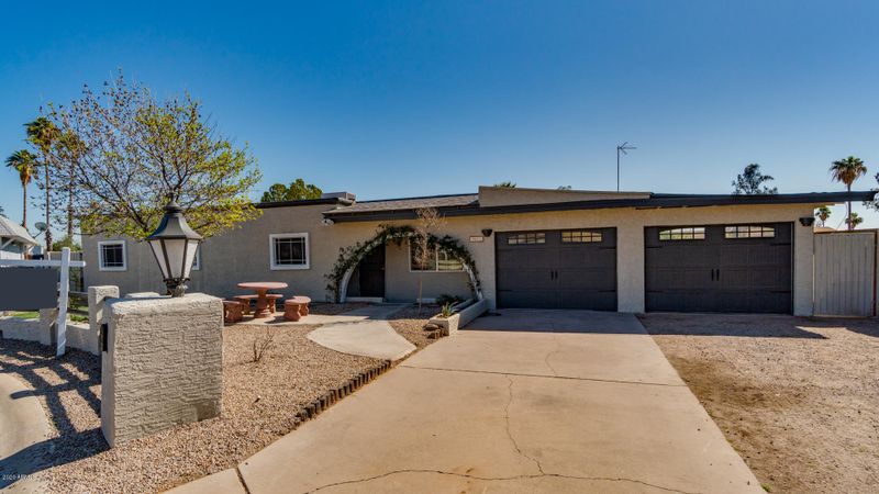 9617 E Ellis Cir, Mesa, AZ 85207