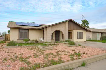 9618 66th Dr, Glendale, AZ 85302