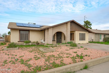 9618 66th Dr, Glendale, AZ 85302