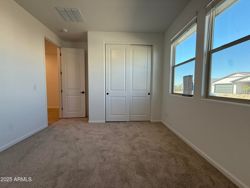 9619 Tamarisk Ave, Tolleson, AZ 85353