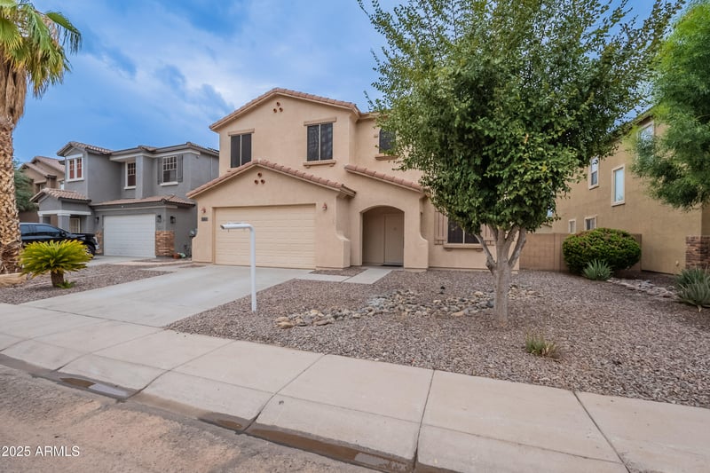 962 Crimm Rd, San Tan Valley, AZ 85143