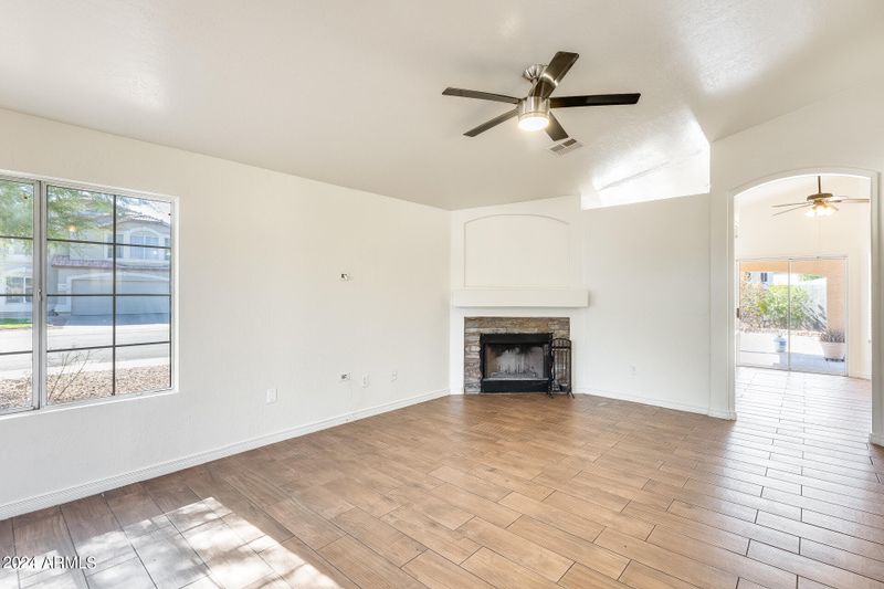 962 S Ithica St, Chandler, AZ 85225