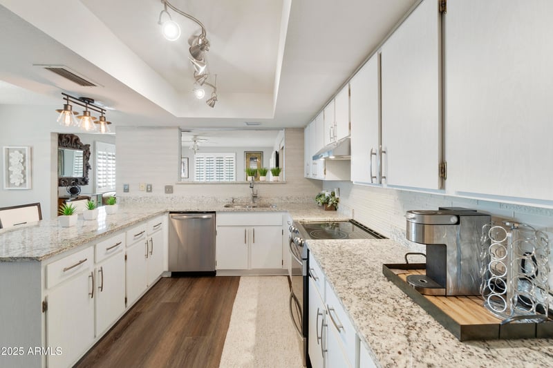 9621 Calgary Ave, Sun Lakes, AZ 85248