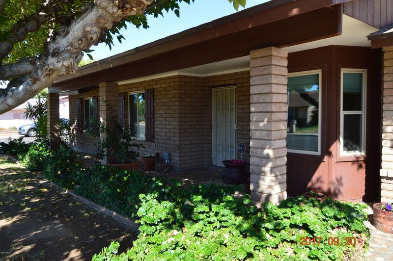 9621 N 58th Ln, Glendale, AZ 85302